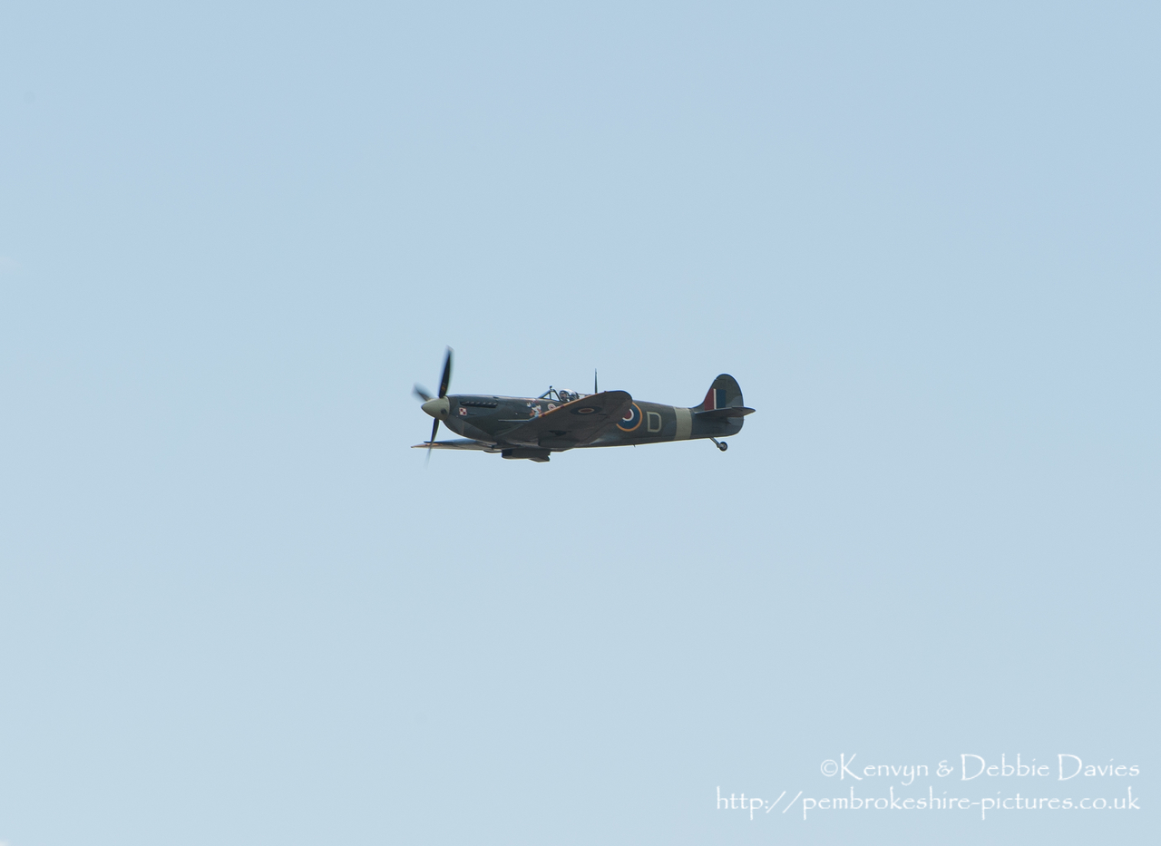 The Wales National Air Show held in Swansea Bay on the 11th and 12th July 2009. This is a Mark 5 SuperMarine Spitfire designation EN951/RF-D "Donald Duck" flown by Don Blakeslee of No. 133  'Eagle' Squadron then Jan Zumbach of 303 Squadron (whose nickname was "Donald Duck").
